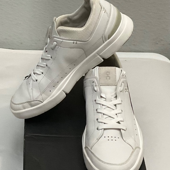 On CLOUDTEC The Roger Centre Court -48-99446 White Leather. - Picture 3 of 9